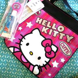 NWT Hello Kitty Travel Bag & Toothbrush Set